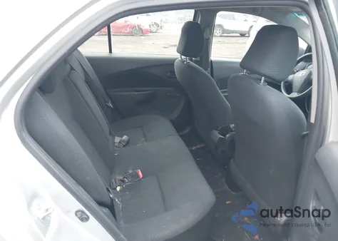 2010 Toyota Yaris z USA, uszkodzony, nr VIN JTDBT4K32A1355424